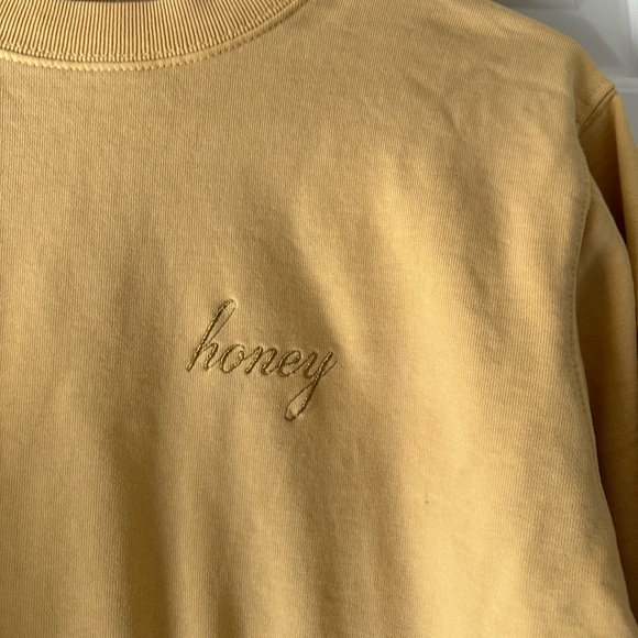 Brandy Melville honey sweatshirt - Picture 2 of 3